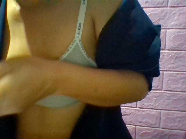 JangHi-22 live cam on BongaCams