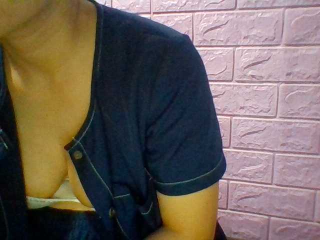 JangHi-22 live cam on BongaCams
