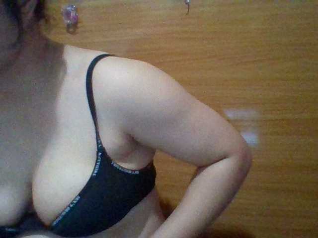 JangHi-22's BongaCams show and profile