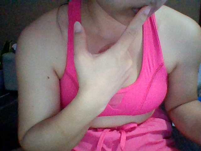 JangHi-22 live cam on BongaCams
