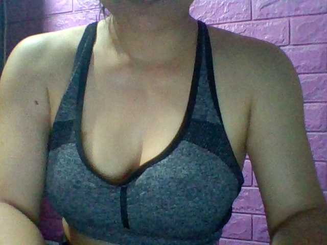 JangHi-22 live cam on BongaCams