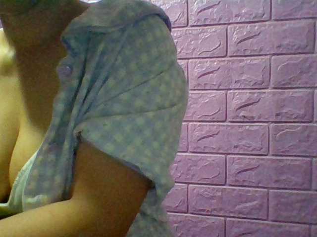 JangHi-22 live cam on BongaCams