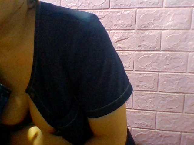 JangHi-22 live cam on BongaCams