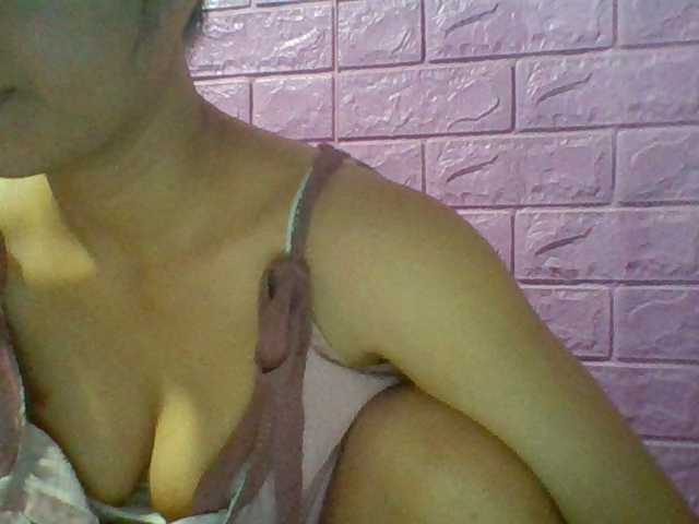 JangHi-22 live cam on BongaCams