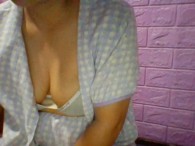 JangHi-22 live cam on BongaCams