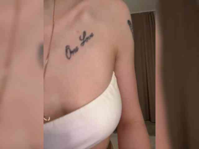 AnyaAngel webcam