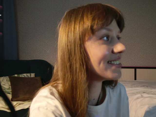 SalutChristine live cam