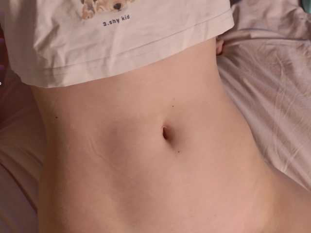 SalutChristine live cam on BongaCams