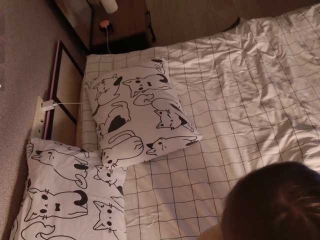 SalutChristine live cam on BongaCams