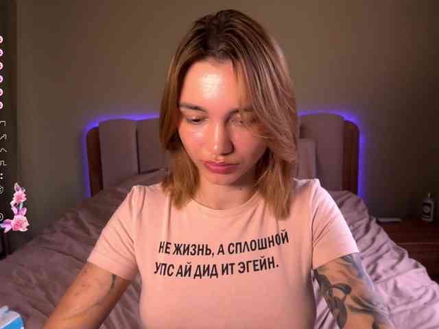 TeonaRose webcam