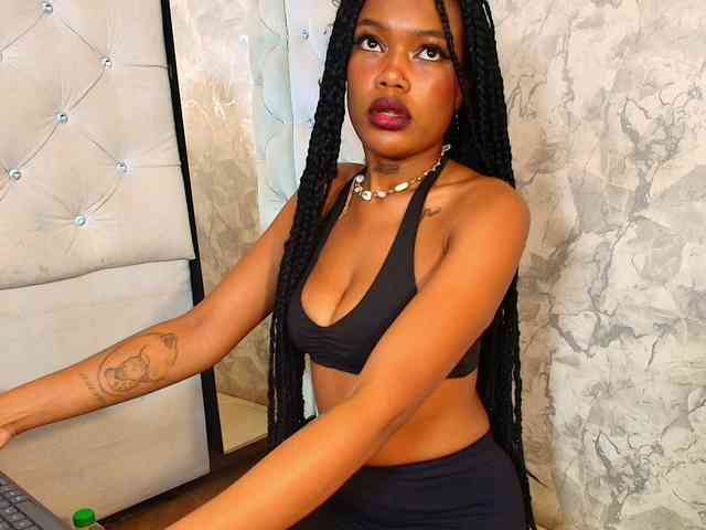 CrystalBrooke3x webcam