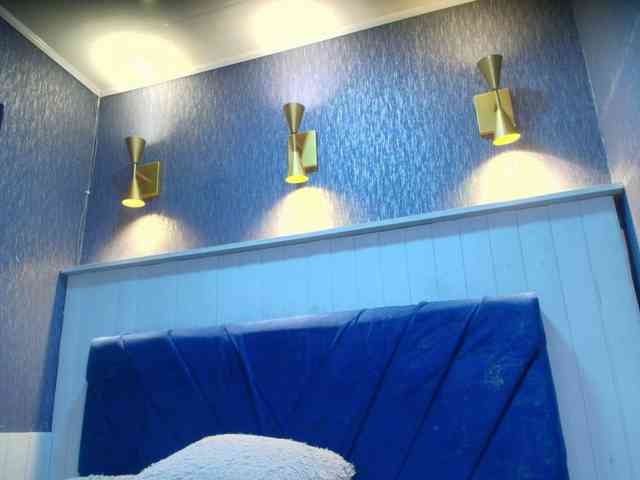 CrystalBrooke3x webcam