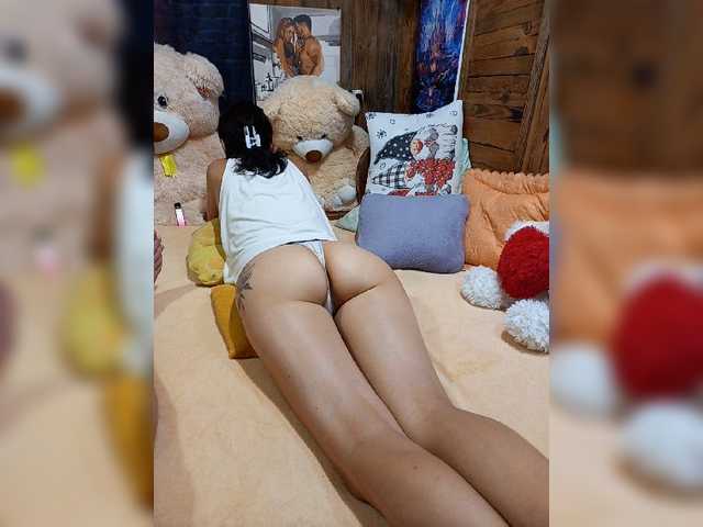 Cottoncandy1-1 live cam on BongaCams
