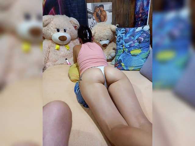 Cottoncandy1-1 live cam on BongaCams