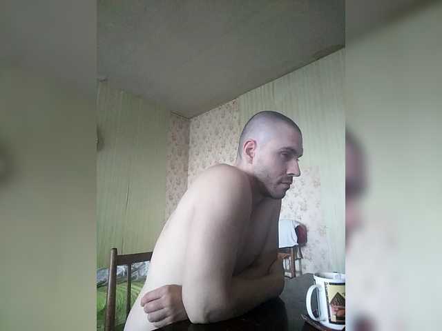 f1tness-man live cam