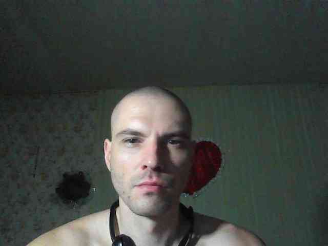 f1tness-man Live Webcam on BongaCams