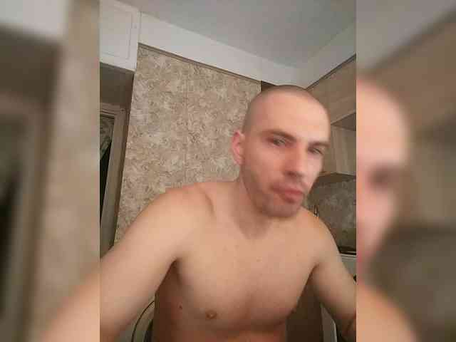 f1tness-man Live Webcam on BongaCams