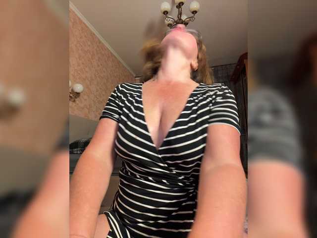 Blestyavka5 live cam on BongaCams