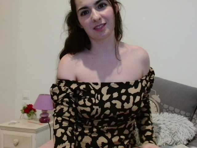 desirmiss live cam on BongaCams