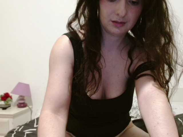 desirmiss live cam on BongaCams