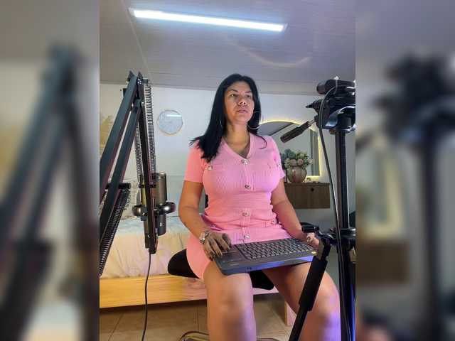 VictoriaBalee live cam preview