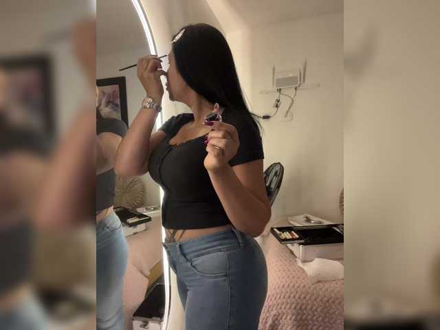 VictoriaBalee live cam on BongaCams