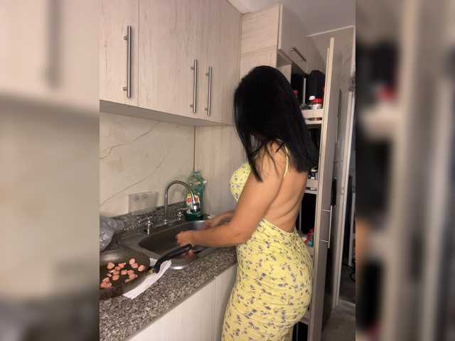VictoriaBalee live cam on BongaCams