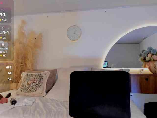 VictoriaBalee webcam