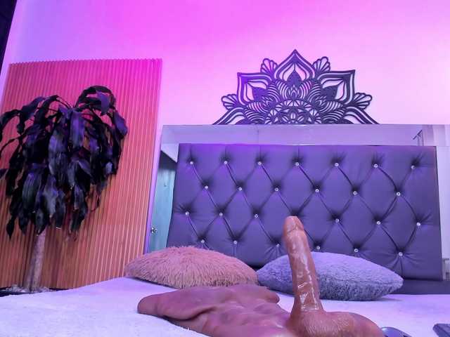 Alyssa-Kross live webcam show