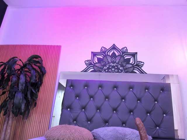 Alyssa-Kross live webcam show