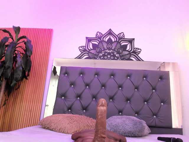 Alyssa-Kross live cam on BongaCams