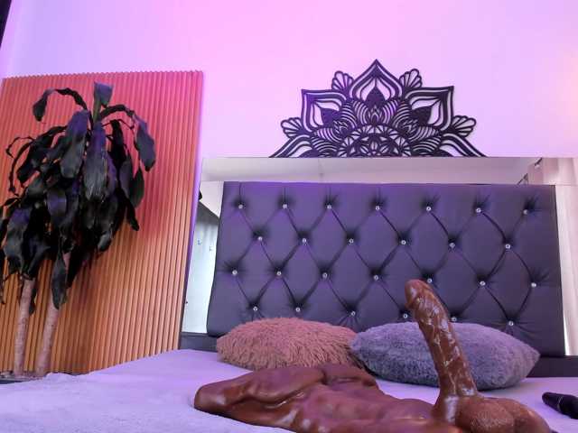 Alyssa-Kross live cam on BongaCams