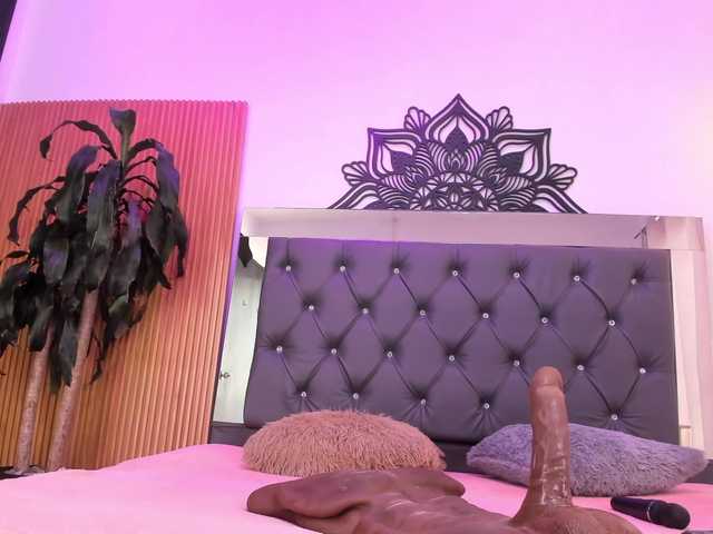 Alyssa-Kross live cam on BongaCams