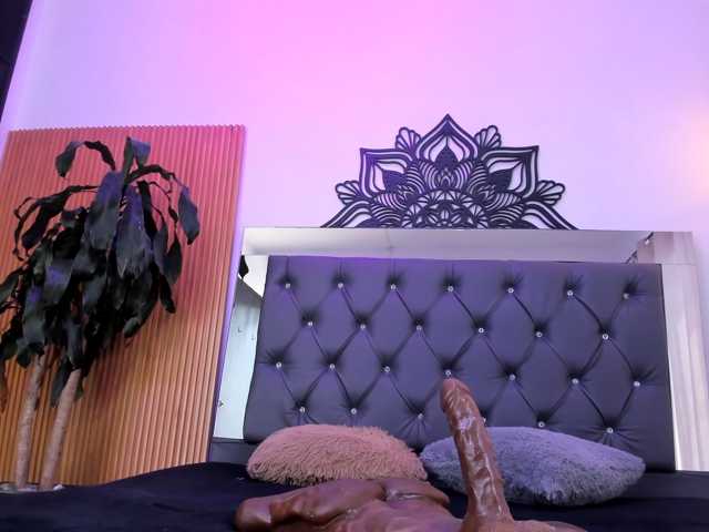 Alyssa-Kross live cam on BongaCams