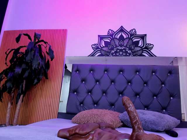 Alyssa-Kross live cam on BongaCams