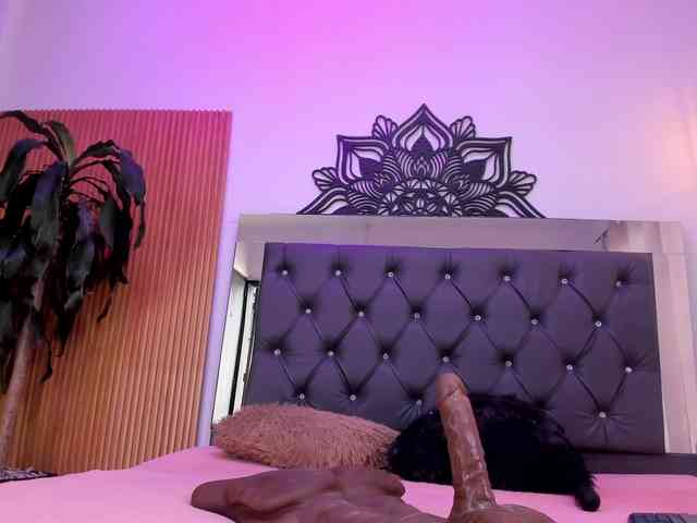 Alyssa-Kross webcam