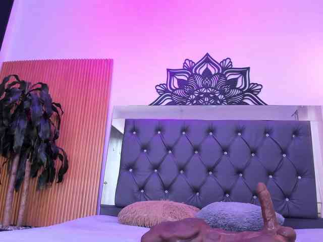 Alyssa-Kross webcam