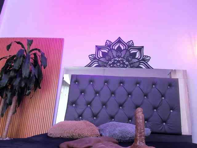 Alyssa-Kross webcam