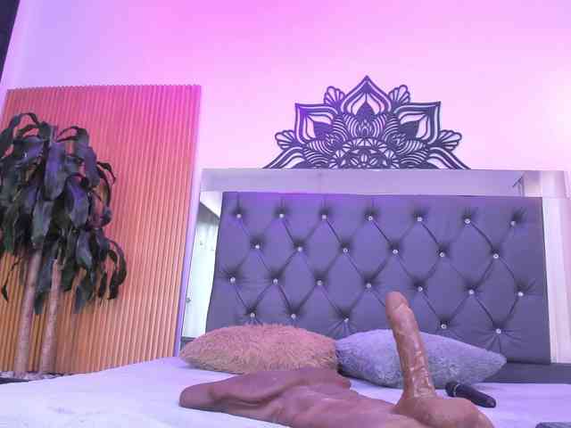 Alyssa-Kross webcam