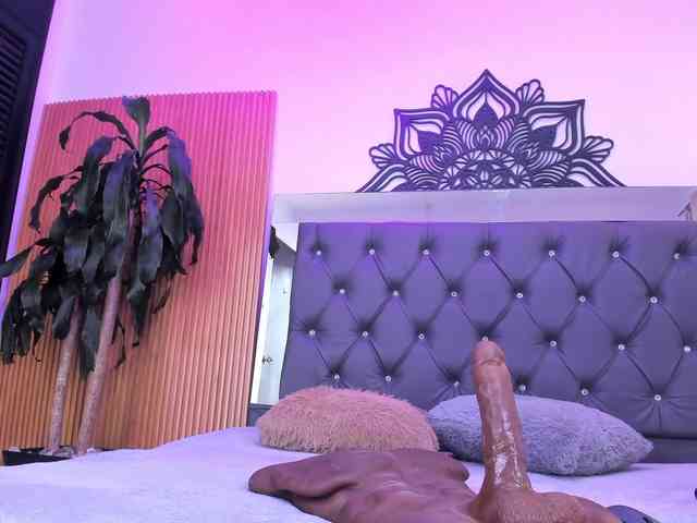 Alyssa-Kross webcam