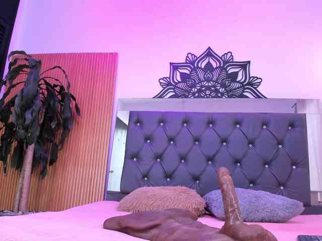 Alyssa-Kross webcam