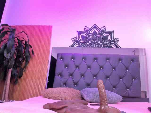 Alyssa-Kross webcam