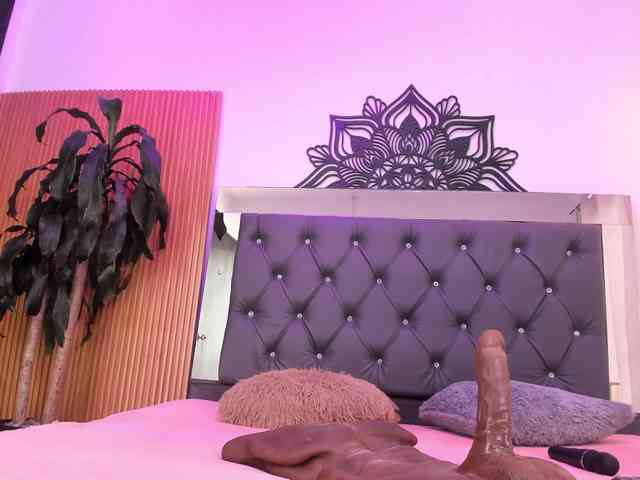 Alyssa-Kross webcam