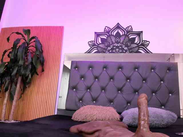 Alyssa-Kross webcam