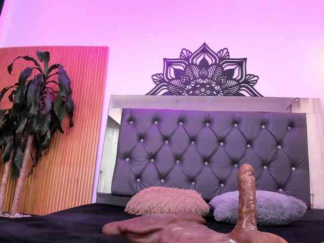 Alyssa-Kross webcam