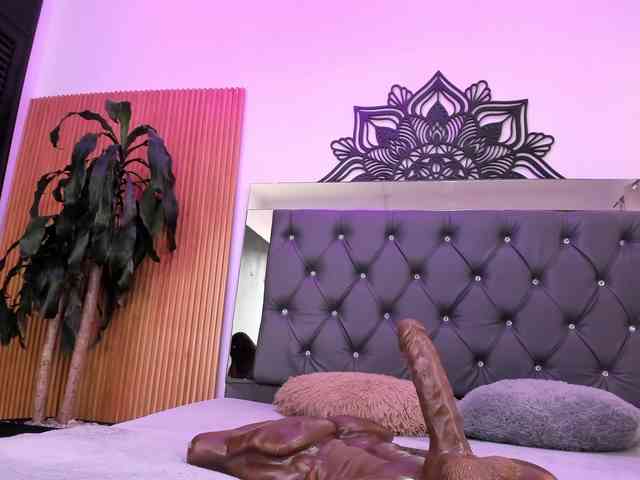 Alyssa-Kross webcam