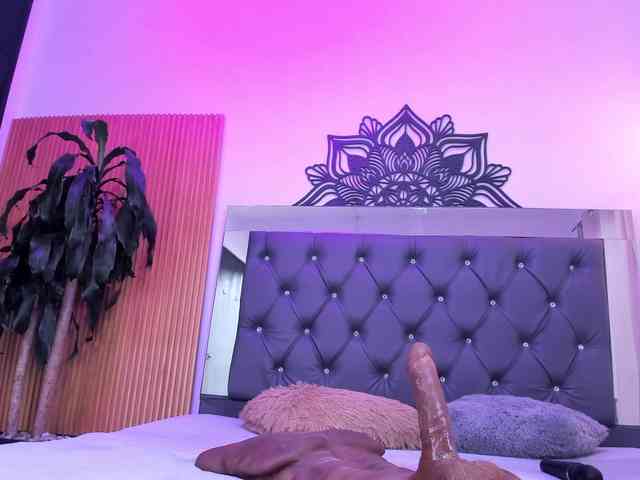 Alyssa-Kross webcam