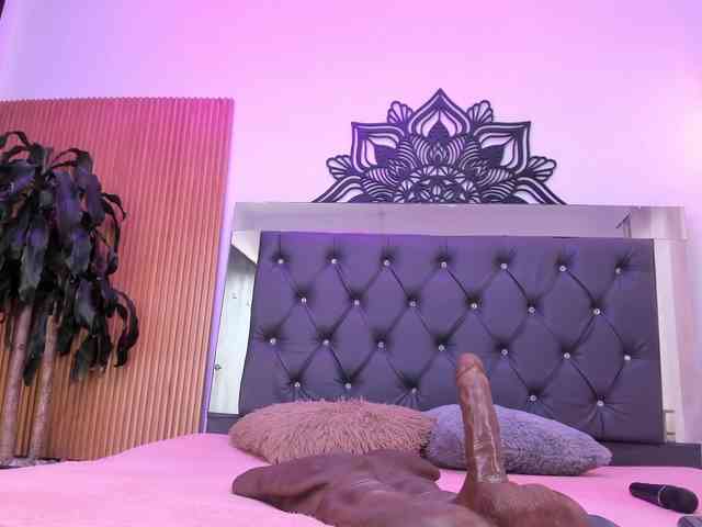 Alyssa-Kross webcam