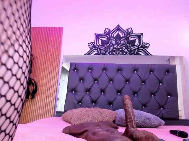 Alyssa-Kross webcam
