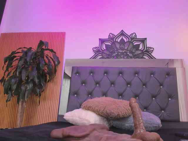 Alyssa-Kross webcam